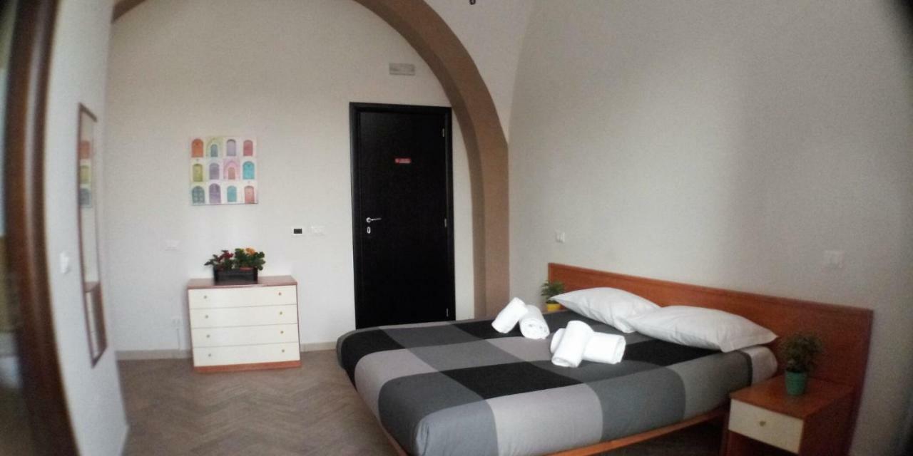 Le Scalette - Affittacamere Terracina Exterior foto