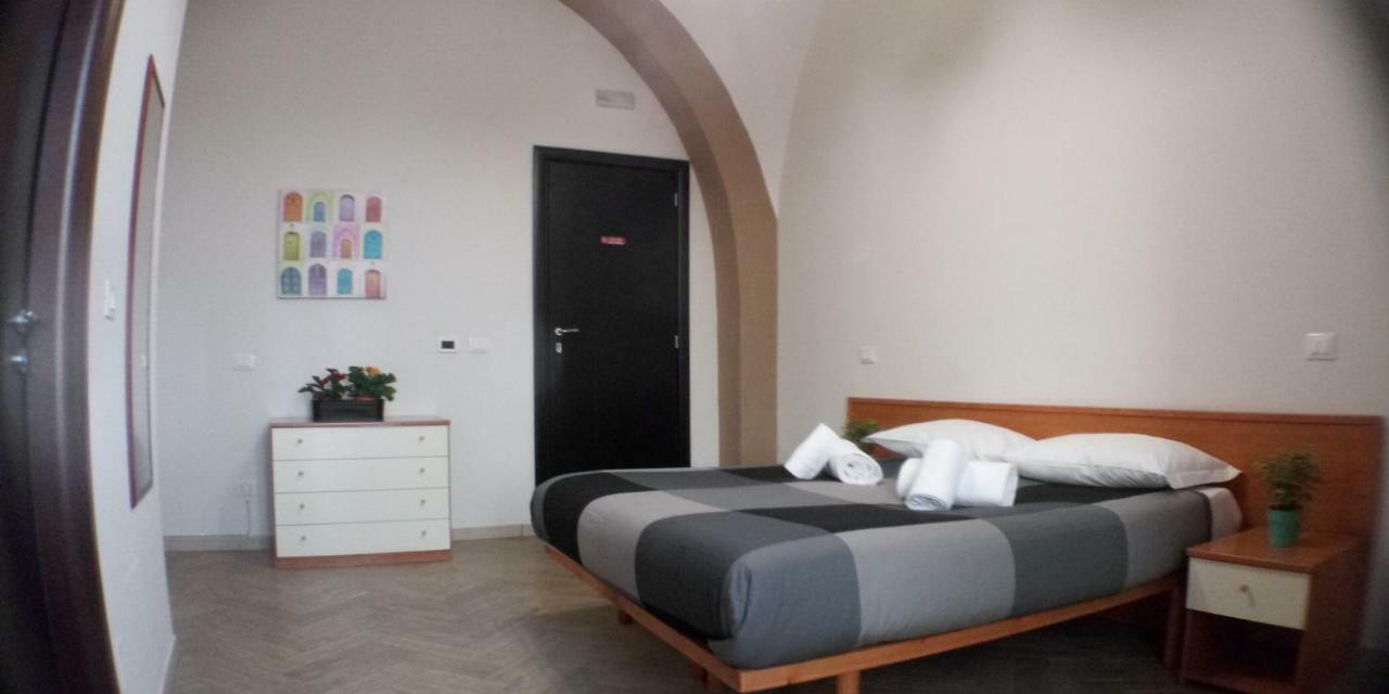 Le Scalette - Affittacamere Terracina Exterior foto